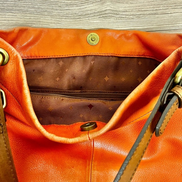Fossil Vintage Orange Leather Large Crossbody Bag - Picture 7 of 10